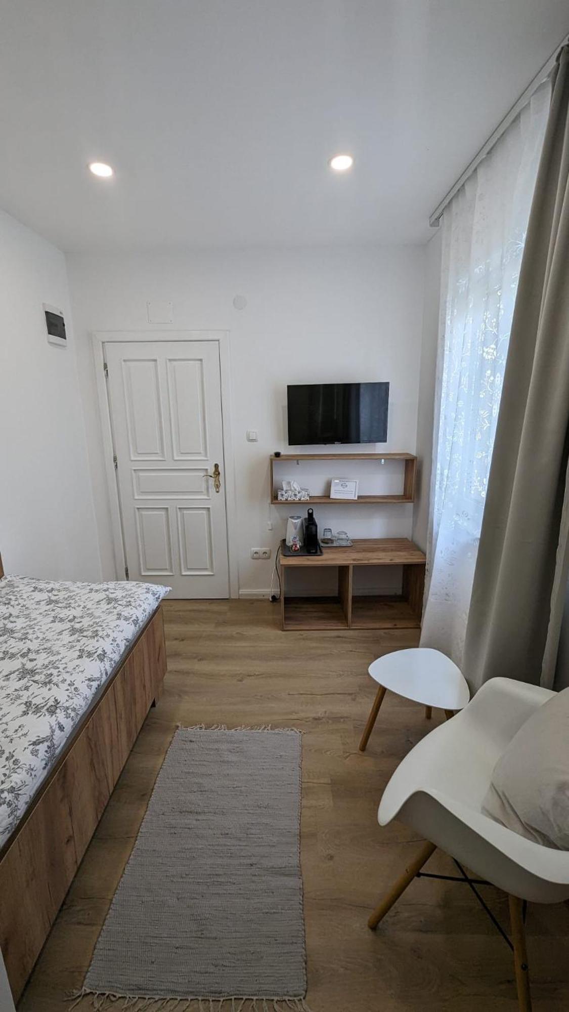 Aurelia Rooms Мостар Екстер'єр фото